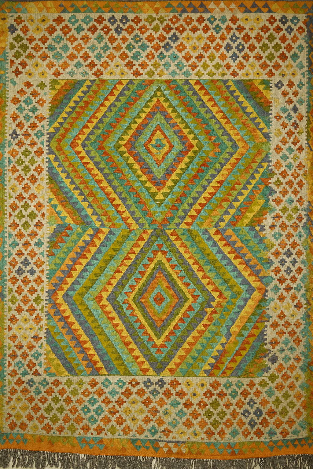 Merava 6’8” × 9’2”