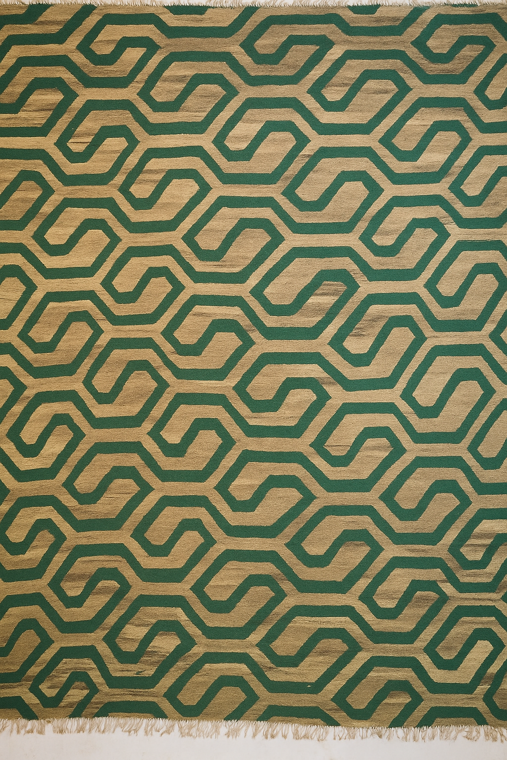Verdan 11' × 11’5"