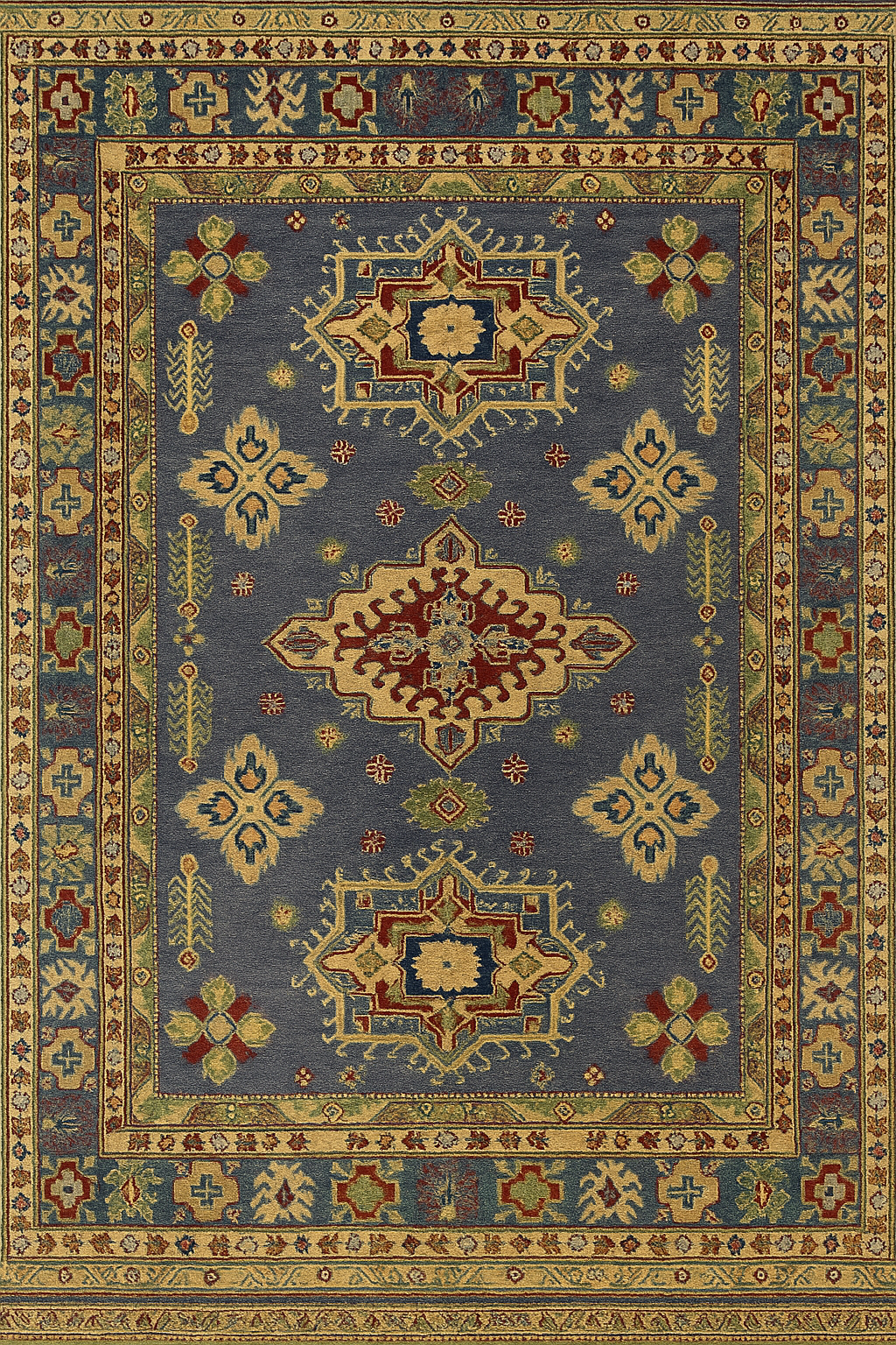 Averin 5’8” × 7’10