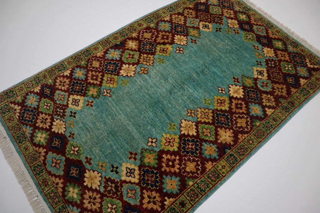 Azerin 3’3” × 5’0”