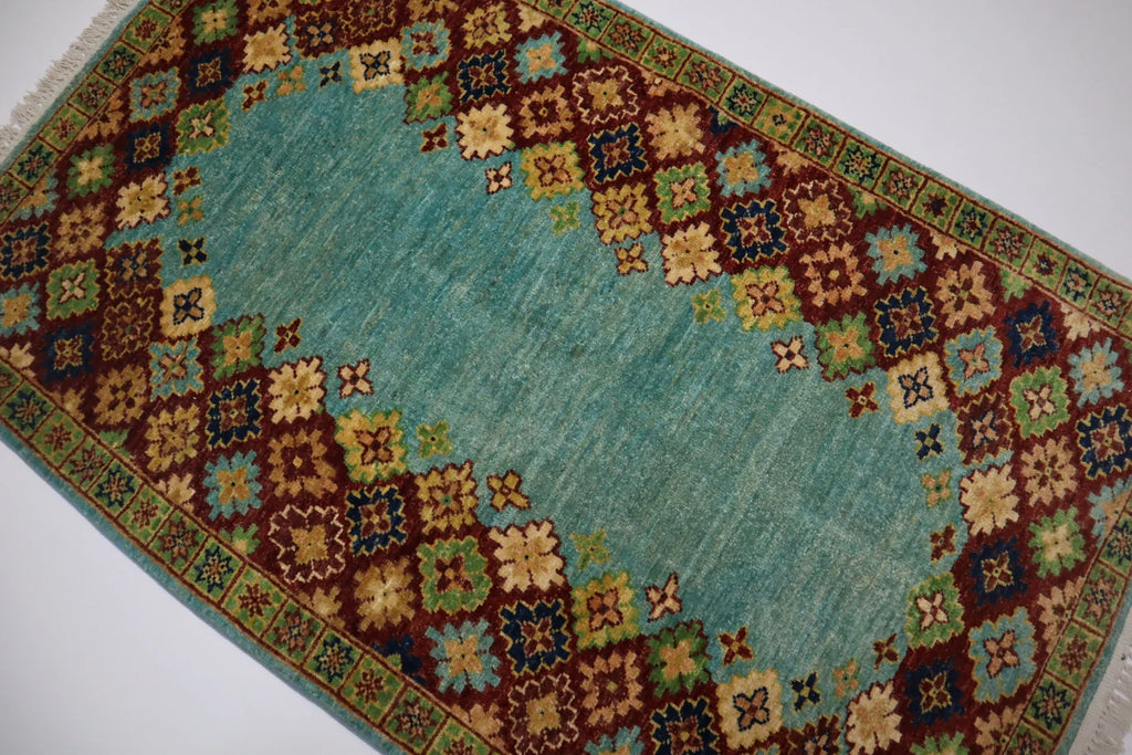 Azerin 3’3” × 5’0”