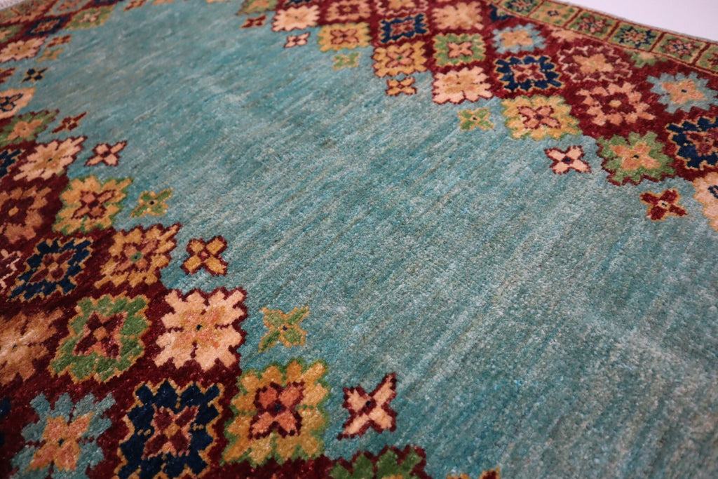 Azerin 3’3” × 5’0”