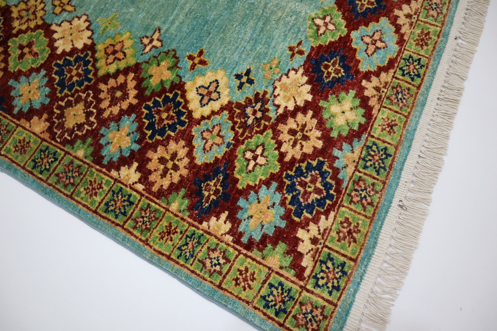 Azerin 3’3” × 5’0”