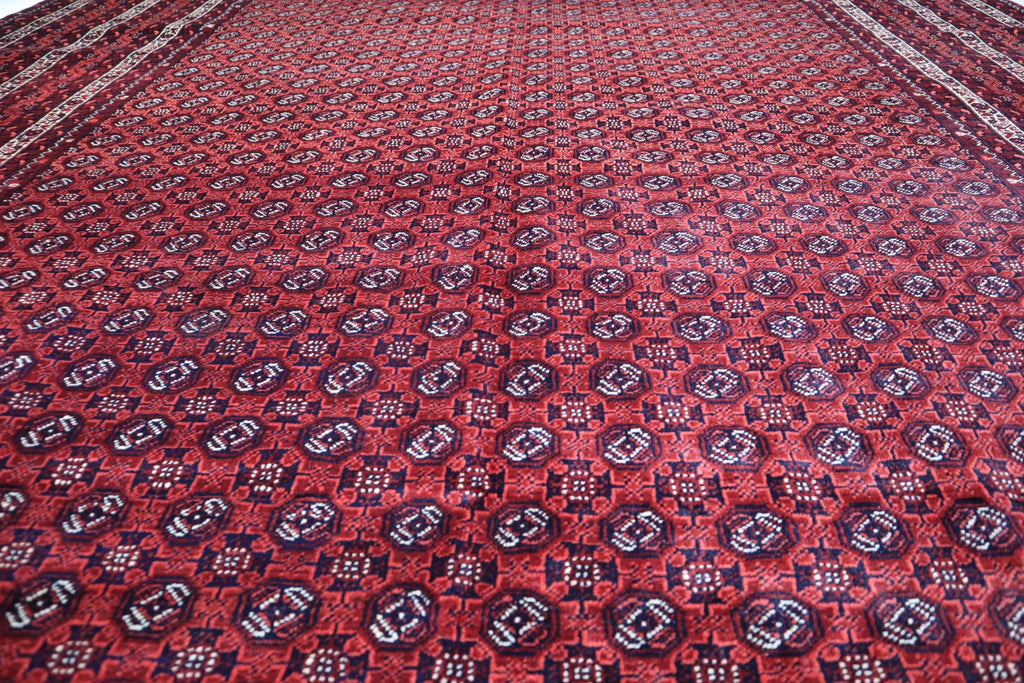 Burghan 8'1" × 11'6"