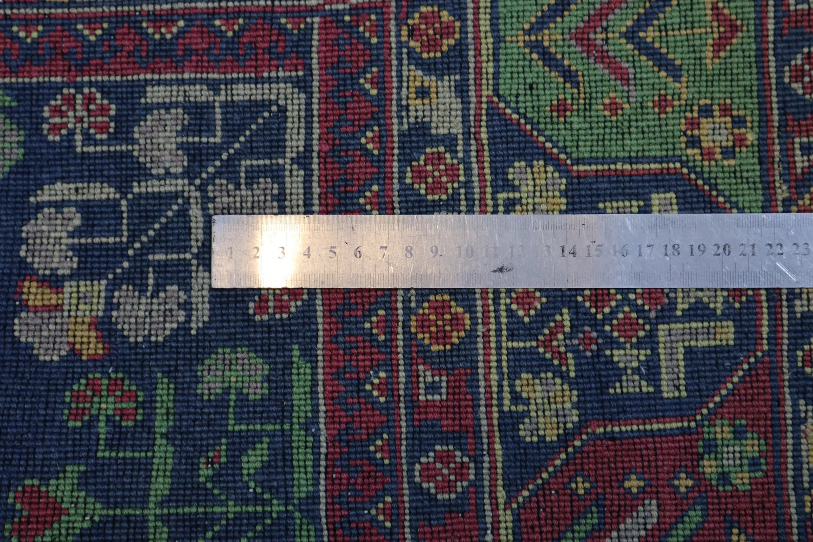 Vorazin 5'1" × 6'9"