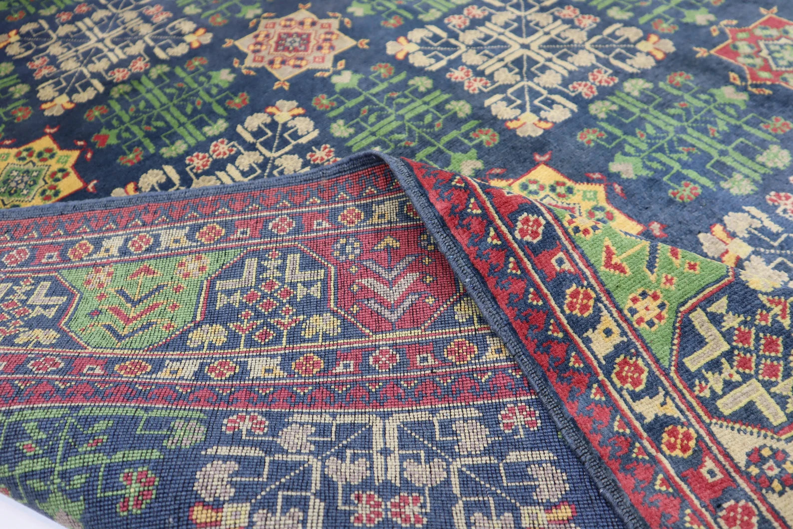 Vorazin 5'1" × 6'9"