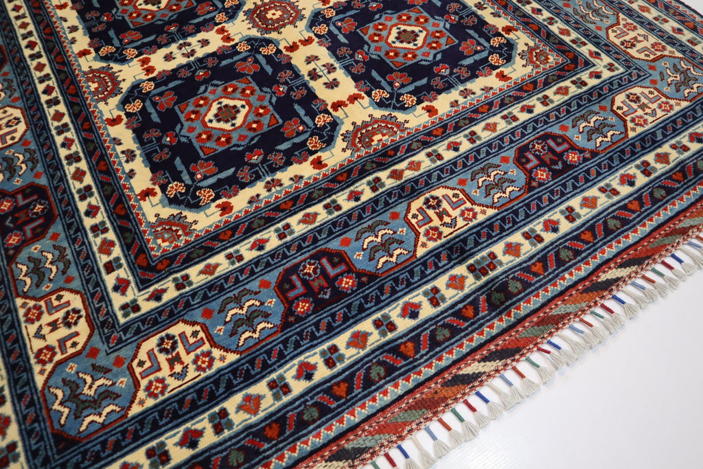 Varkash  4'11" × 6'9"