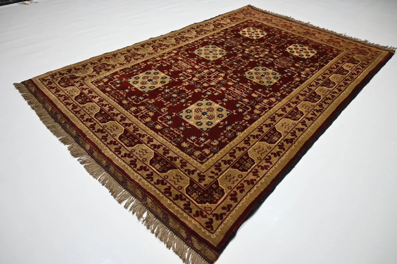 Marzava 3'4" × 5'4"