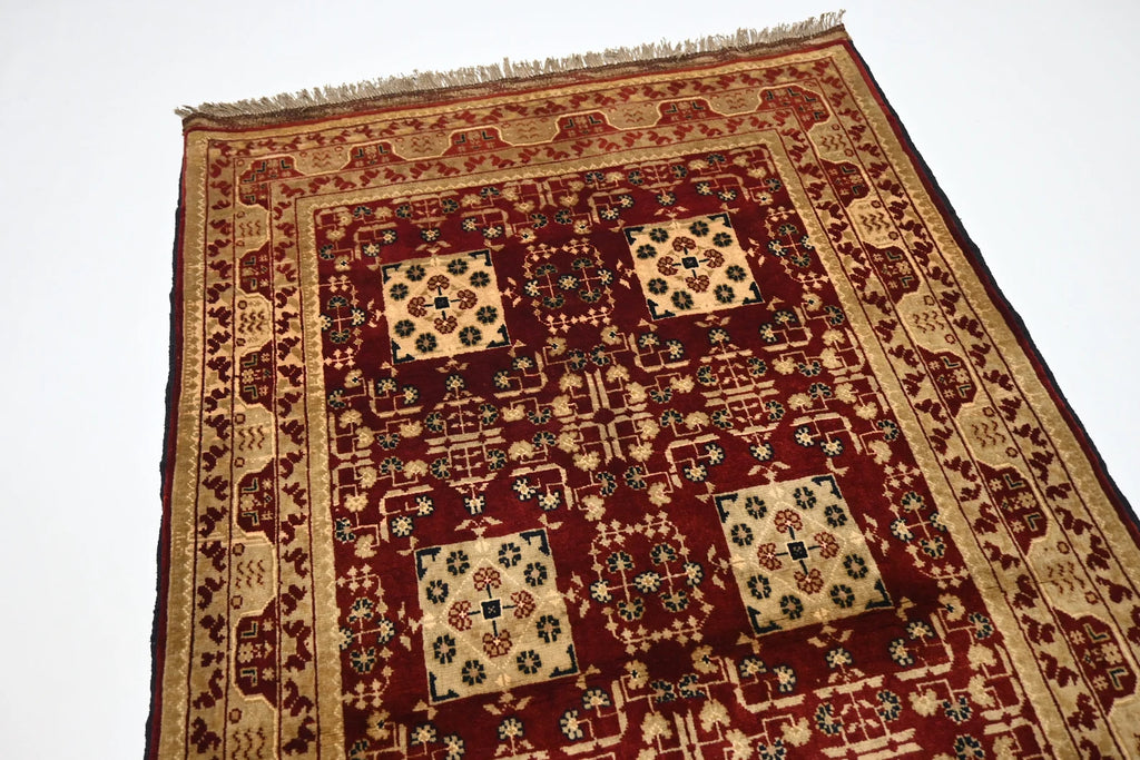 Marzava 3'4" × 5'4"