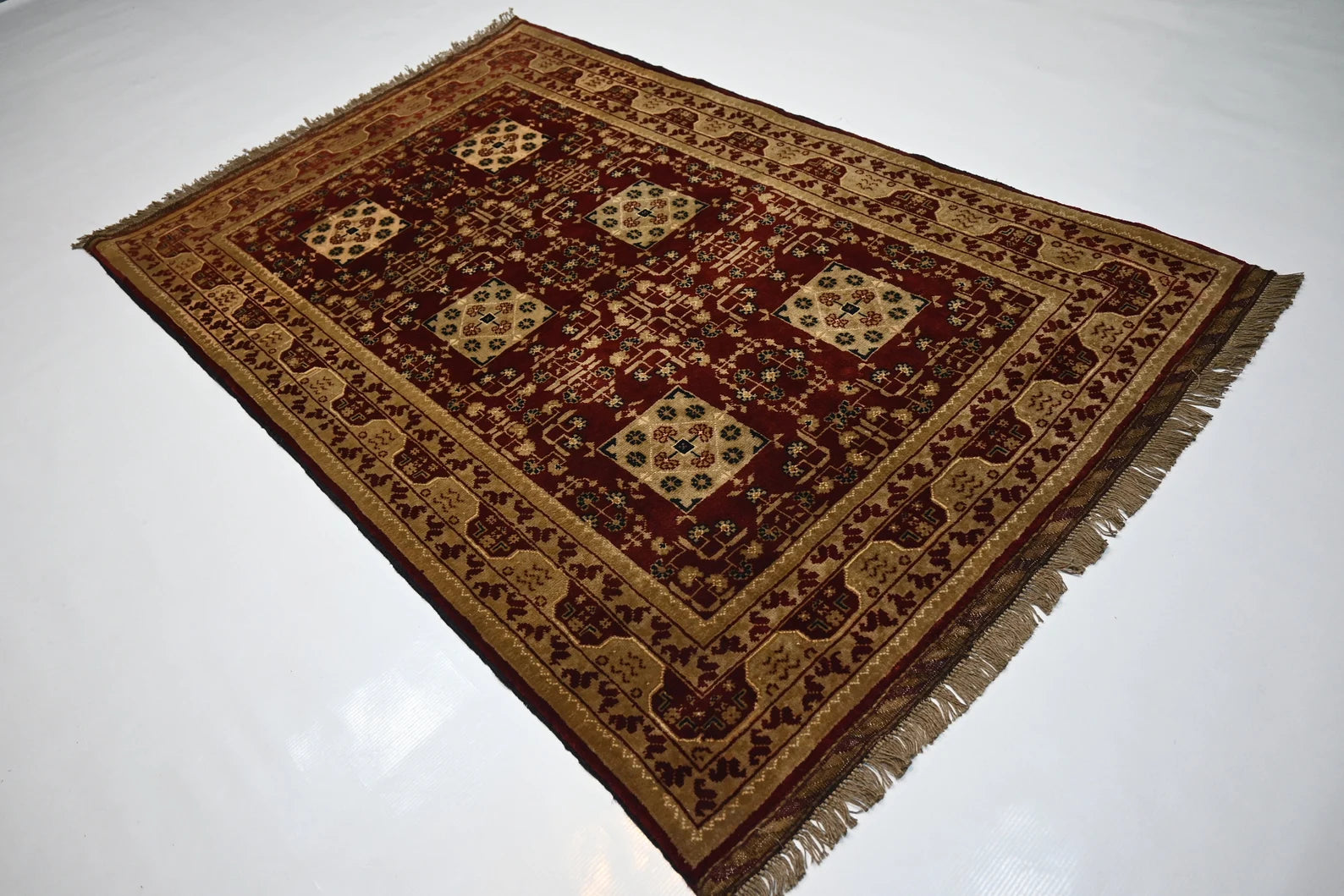 Marzava 3'4" × 5'4"