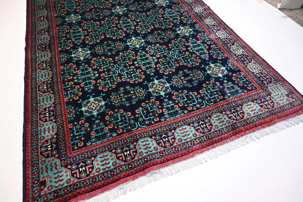 Navaar  6'5" × 10'0"