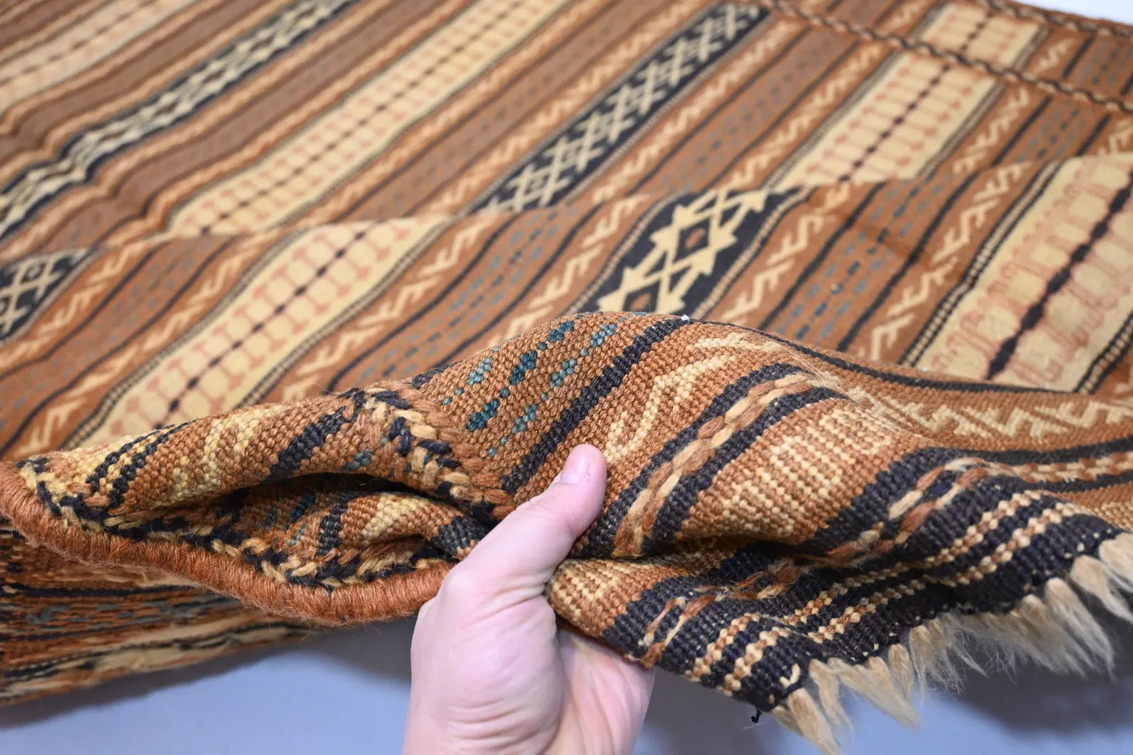 Zarqah  4'10" × 6'8"