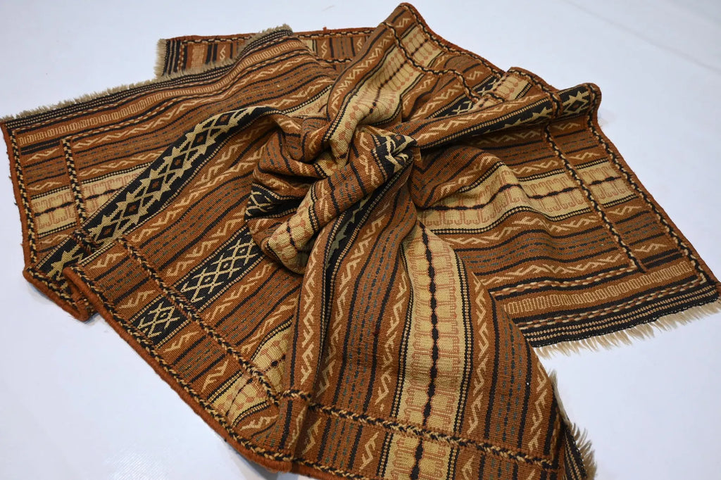 Zarqah  4'10" × 6'8"