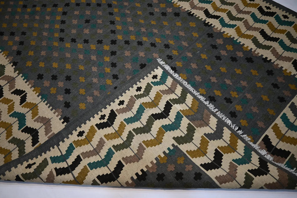 Zelmik 6'7" × 10'0"