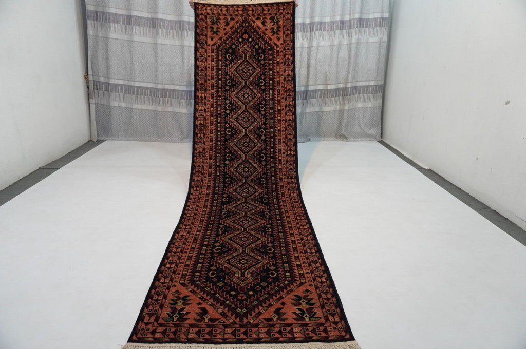 Ashkar  2'9" × 9'11"