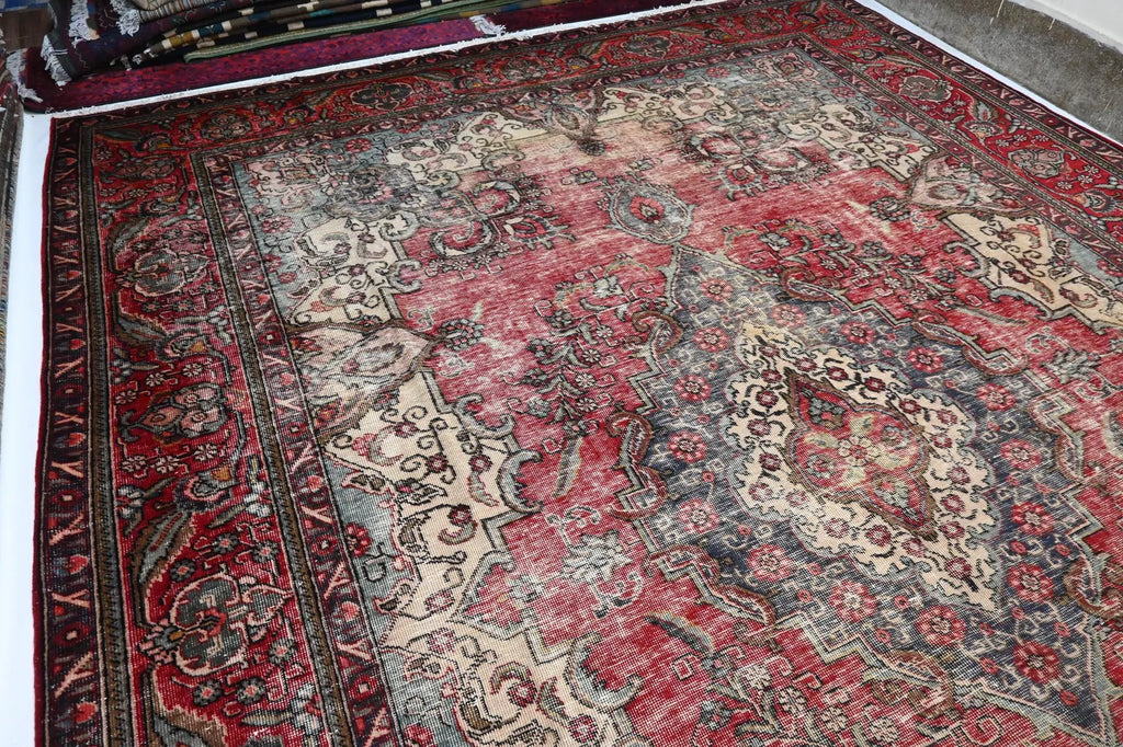 Crivorn 10’7” × 12’11”