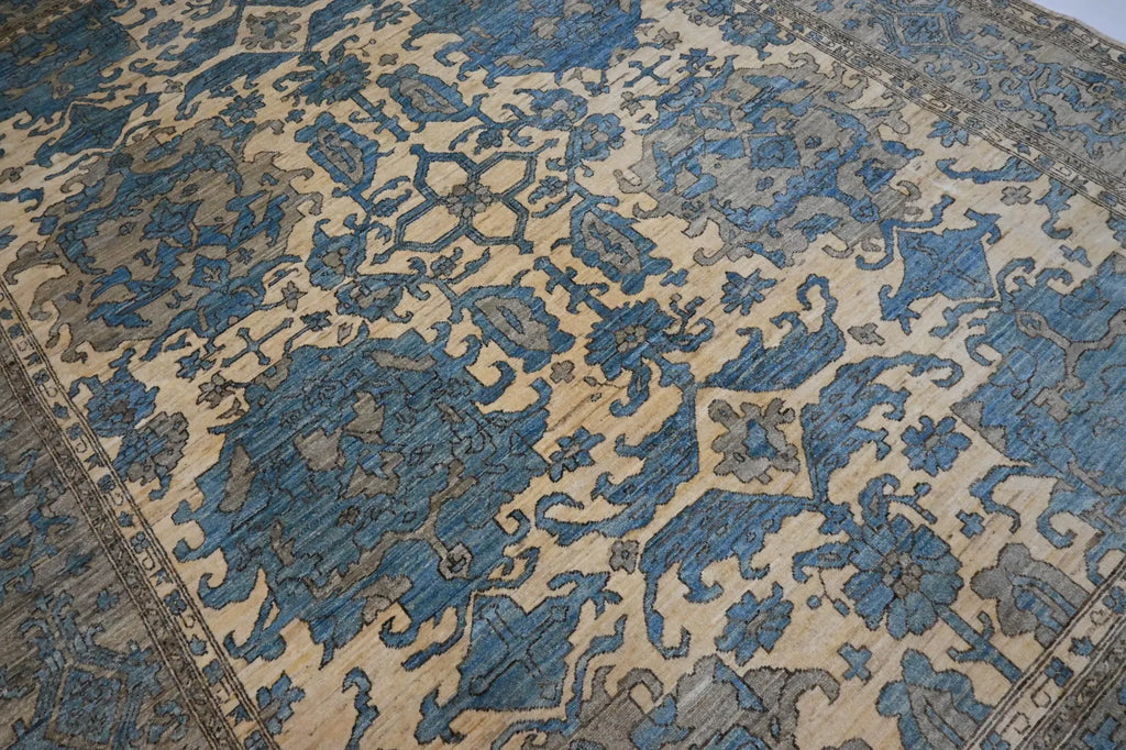 Selvir 8’10” × 12’2”