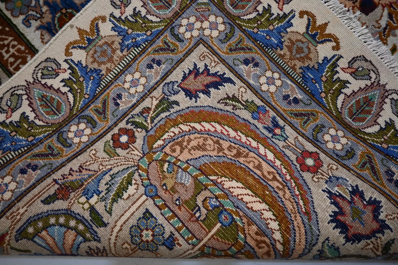 Dastan-e-Zamin  9'11" × 12'11"