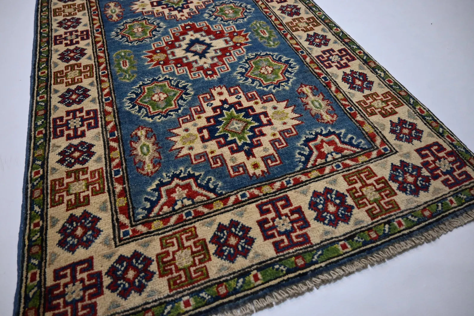 Kazdora 2'8" × 11'3"