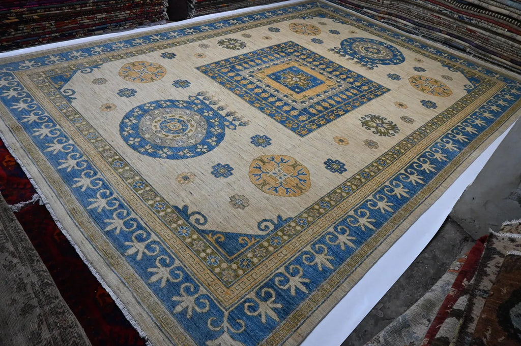 Azuryn heirloom  9'10" × 13'10"