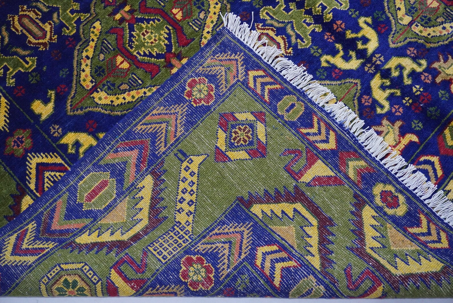 Kalzen 6'6" × 10'0"