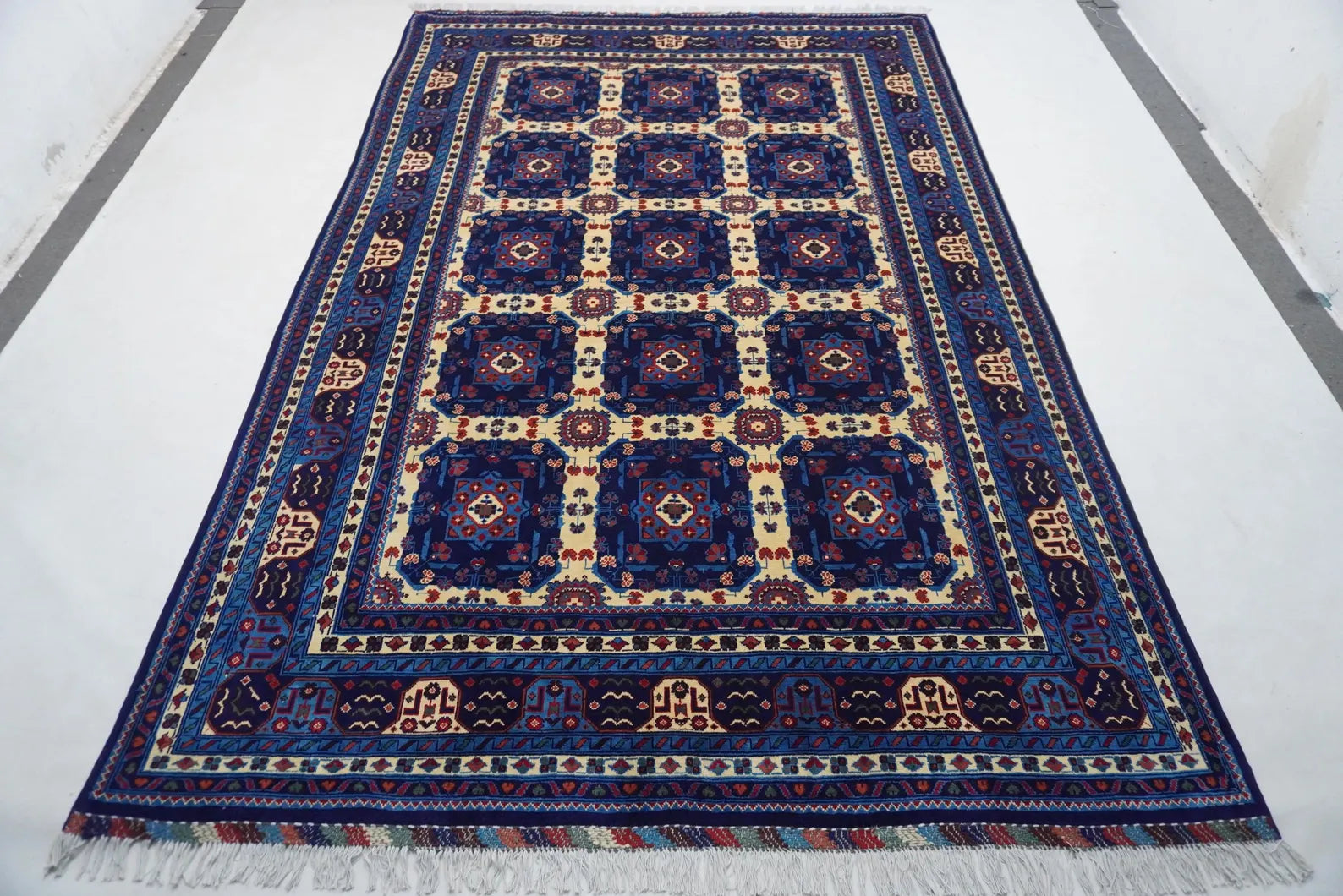 Gridara 6’5” × 9’9”