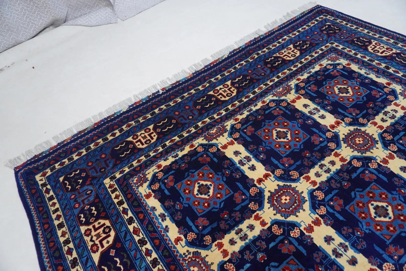 Gridara 6’5” × 9’9”