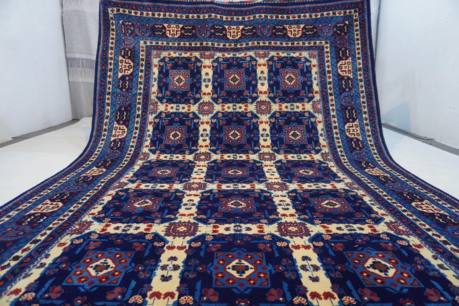 Gridara 6’5” × 9’9”