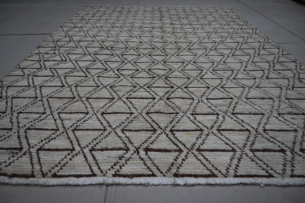 Zareenah  4'2" × 5'5"