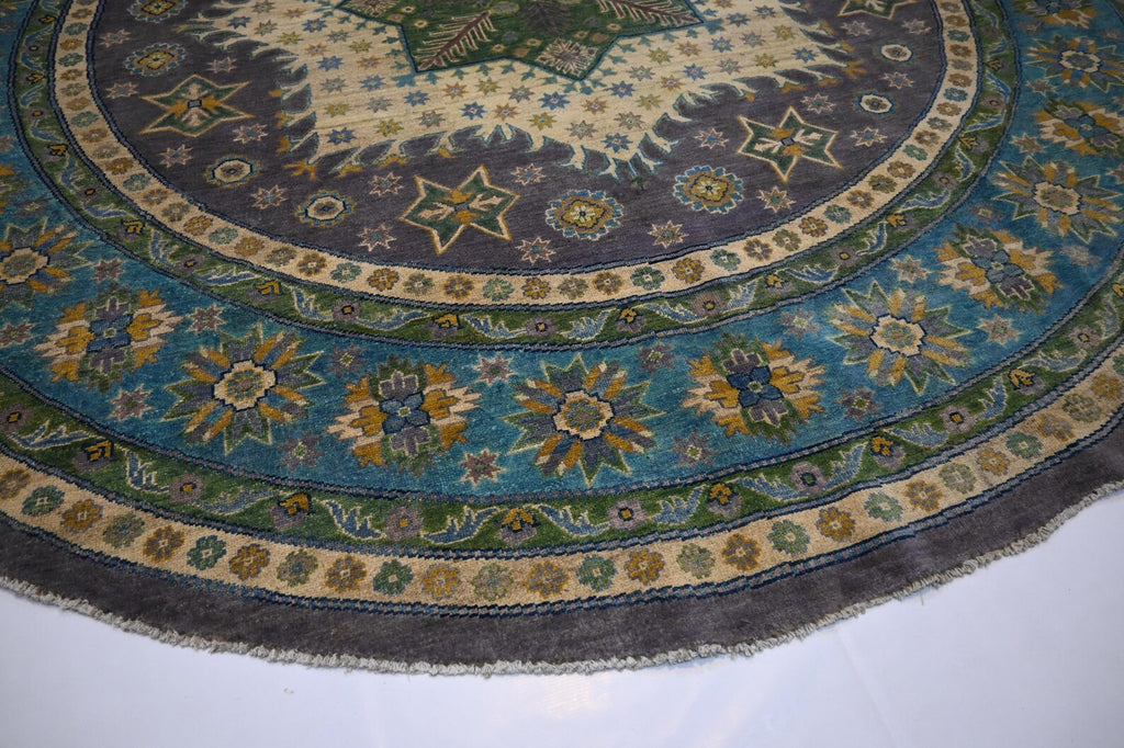 Astraqor 9'9" × 9'11"