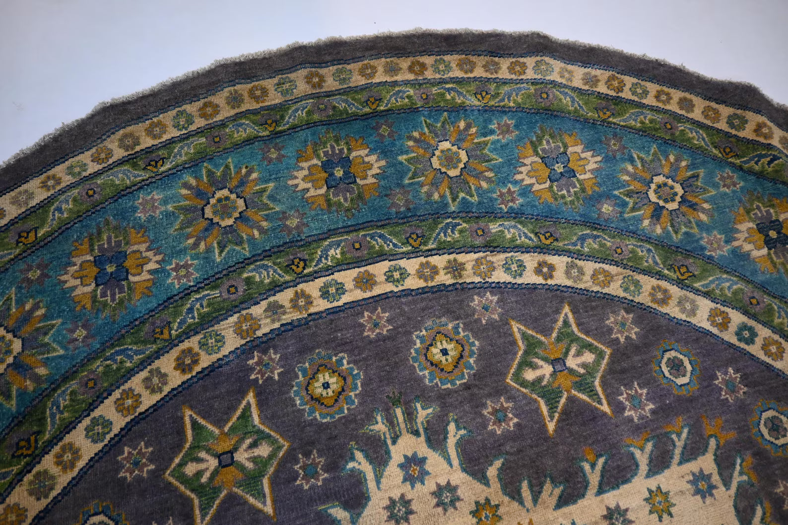 Astraqor 9'9" × 9'11"