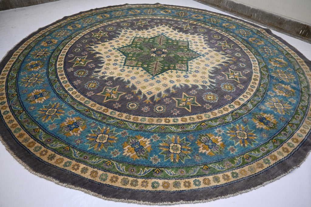 Astraqor 9'9" × 9'11"