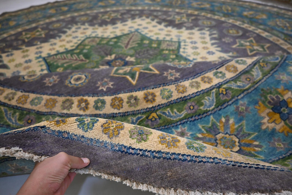 Astraqor 9'9" × 9'11"