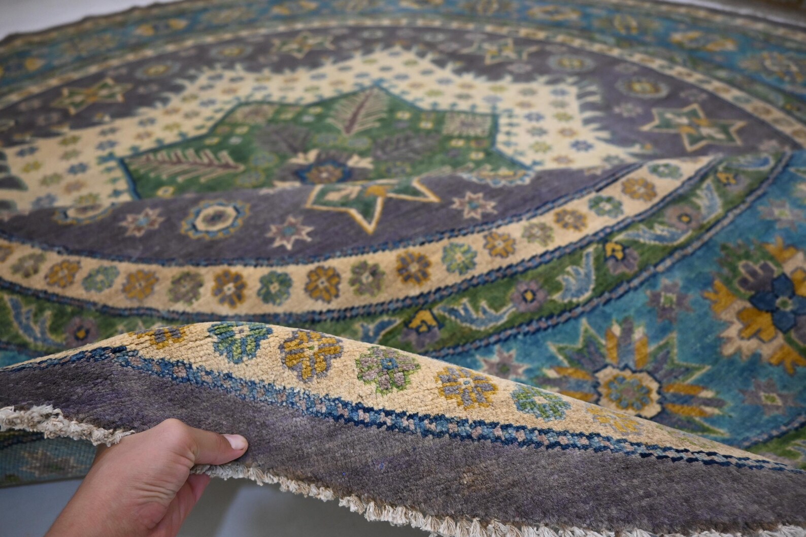 Astraqor 9'9" × 9'11"