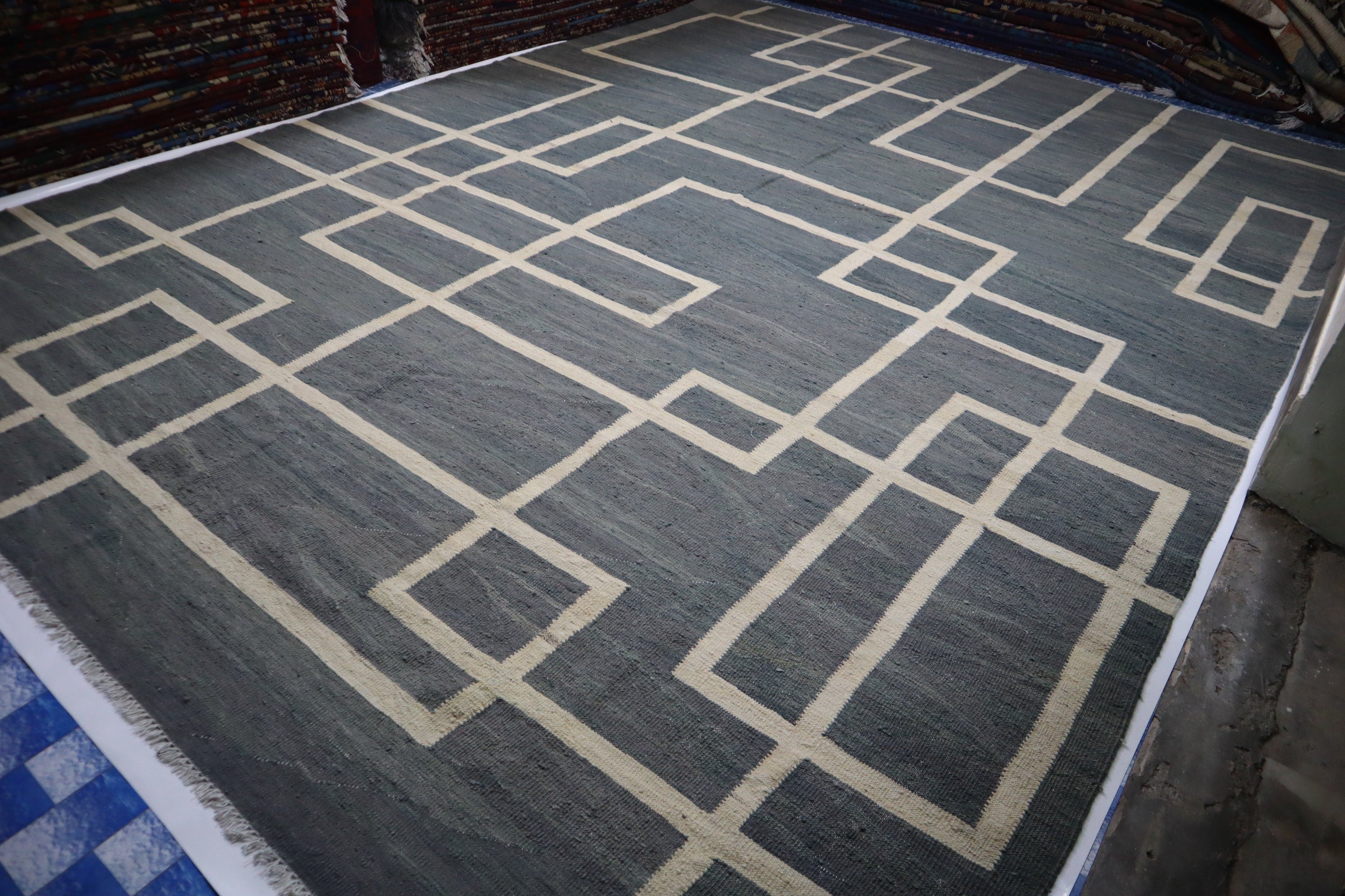 Premium Gray Afghan Handmade Wool Flatweave Kilim Area Rug 11x15 Feet