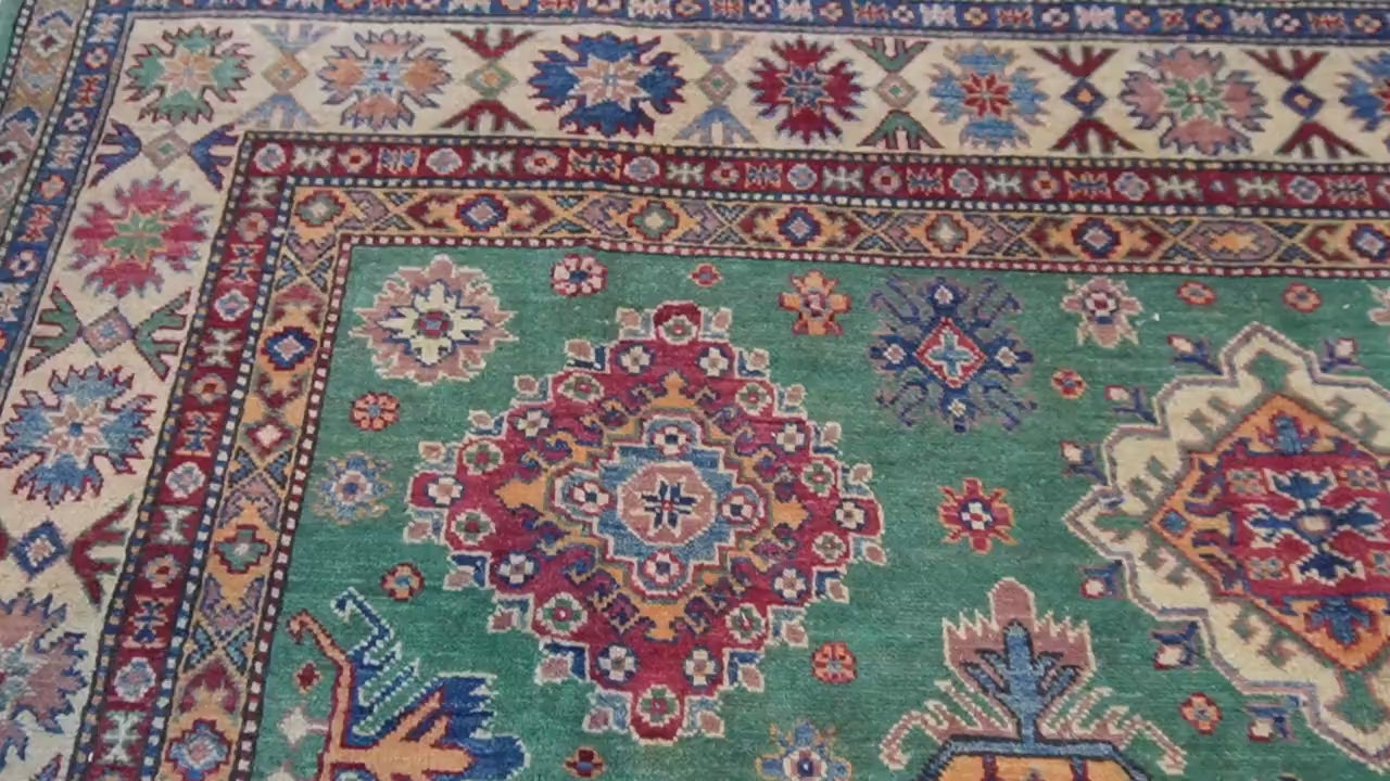 Darion Verde 7'10" × 9'11"