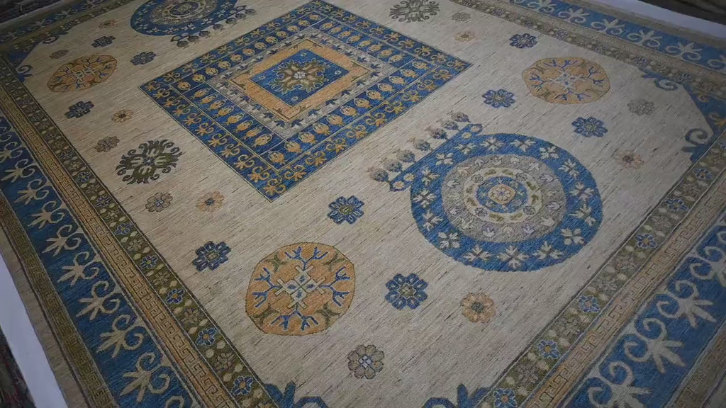 Azuryn heirloom  9'10" × 13'10"