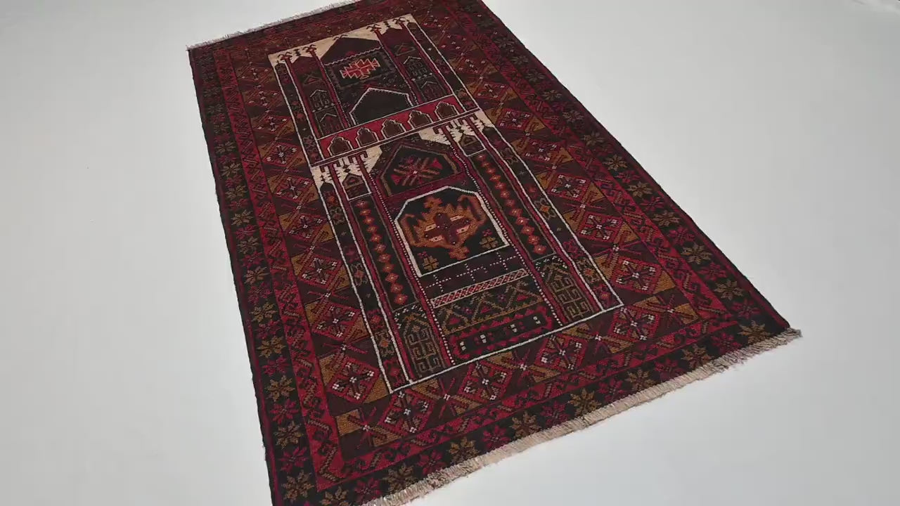 Miraj 3'6" × 6'0"