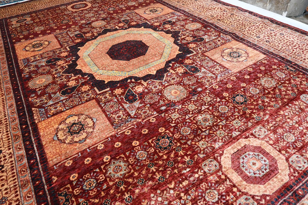 Rubra Majlis 9’10” × 13’11”