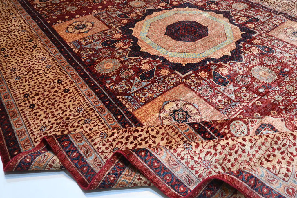 Rubra Majlis 9’10” × 13’11”